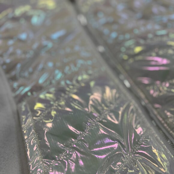 New Balance White Iridescent Zip Front Jacket Size Medium - Picture 7 of 11